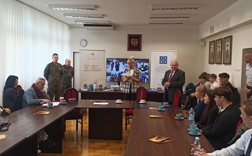 Jubileuszowa X edycja Olimpiady Wiedzy o Bezpieczeństwie i Obronności w Instytucie Nauk o Zarządzaniu i Jakości UZ